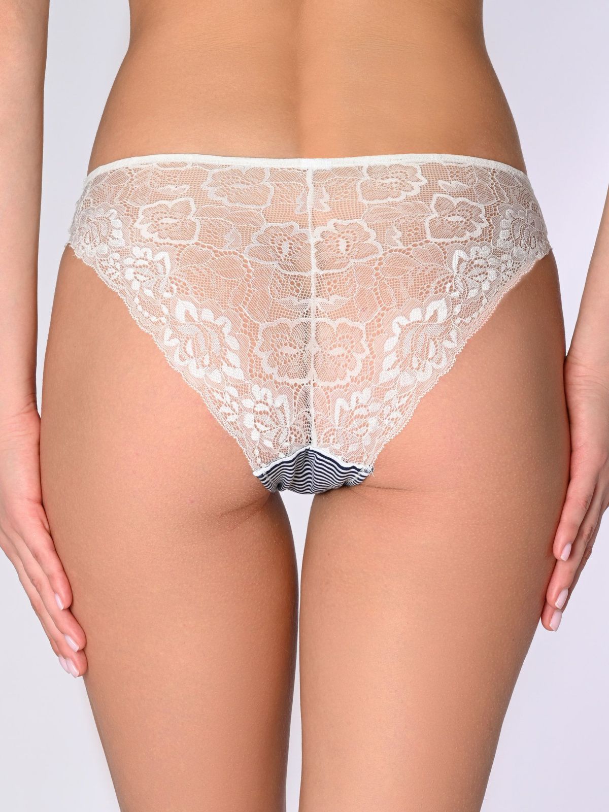 Трусы бразилиана с кружевом  Indefini (Арт. 0093LUS)