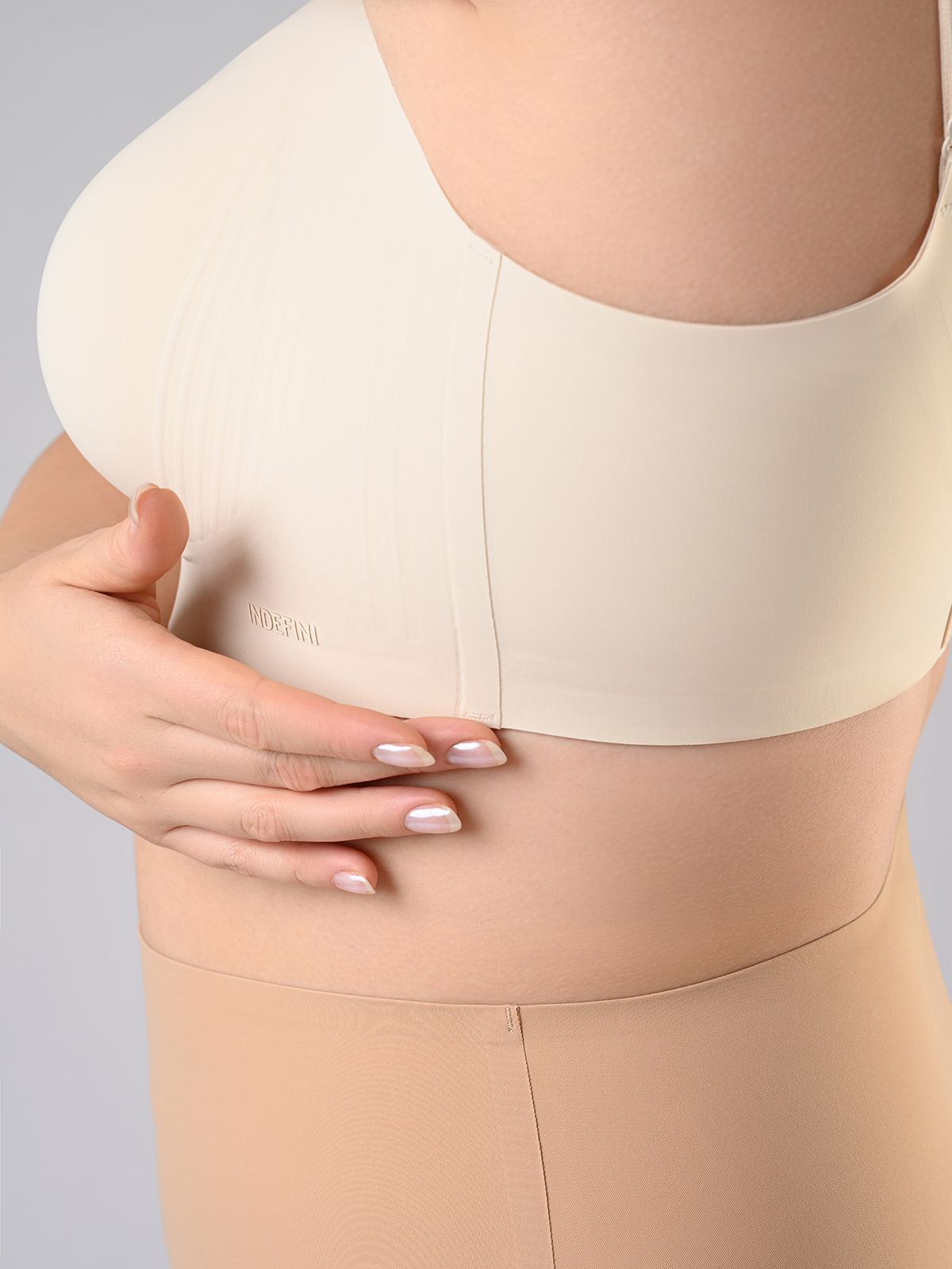 Бесшовный бюстгальтер-топ с поддержкой Indefini (Арт. 3105WXY)